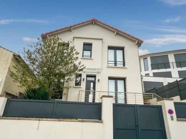 Maison 6 pièces 150 m²