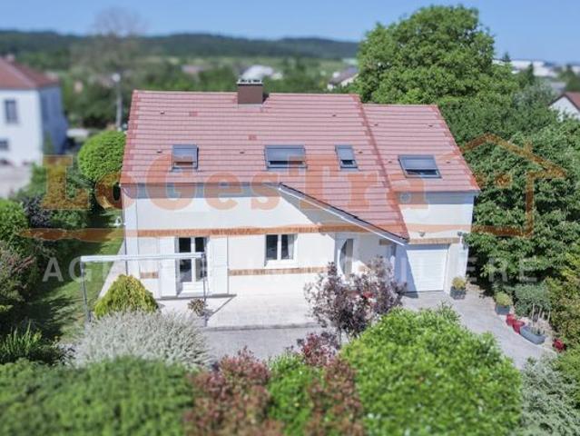 Maison 6 pièces 280 m²