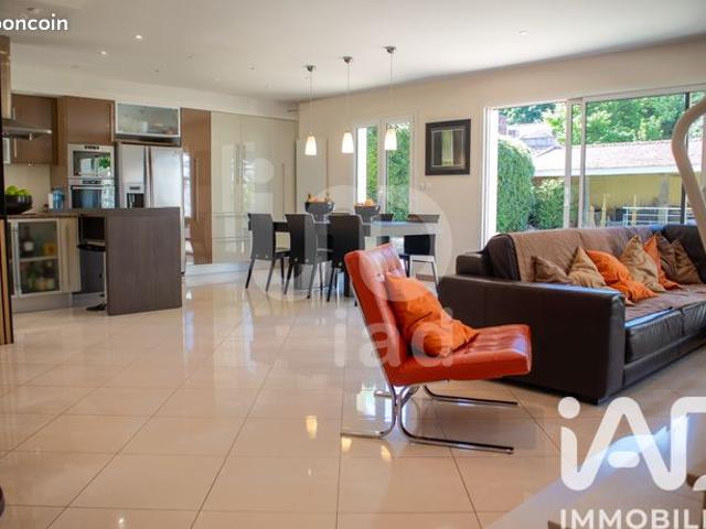 Maison 6 pièces 150 m²