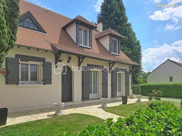 Maison 6 pièces 150 m²