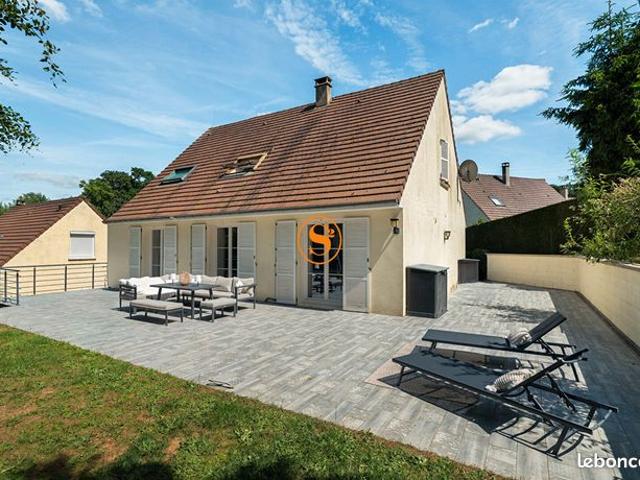 Maison 6 pièces 150 m²