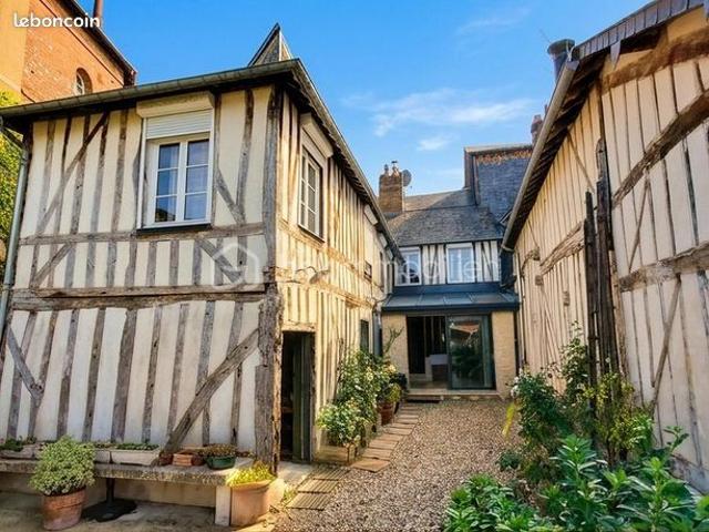 Maison 6 pièces 150 m²