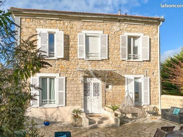 Maison 6 pièces 150 m²