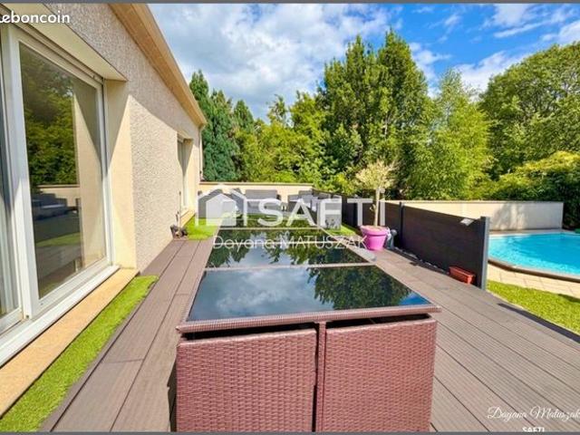 Maison 6 pièces 150 m²