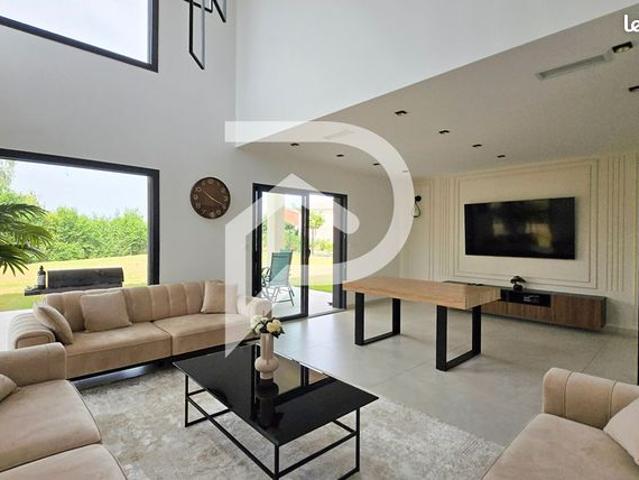 Maison 6 pièces 150 m²