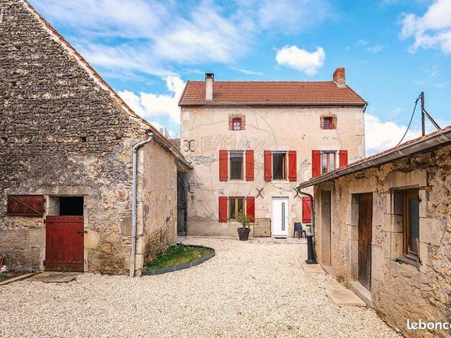 Maison 6 pièces 150 m²