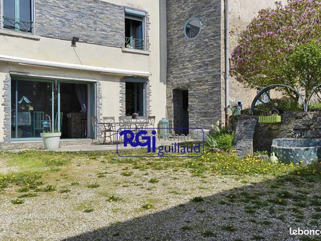 Maison 6 pièces 150 m²