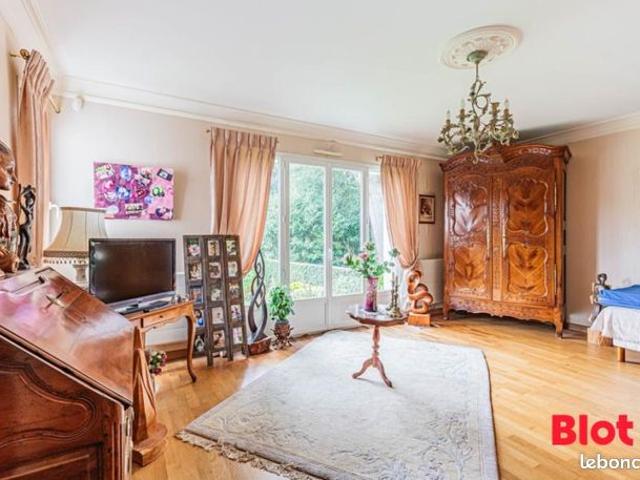 Maison 6 pièces 150 m²
