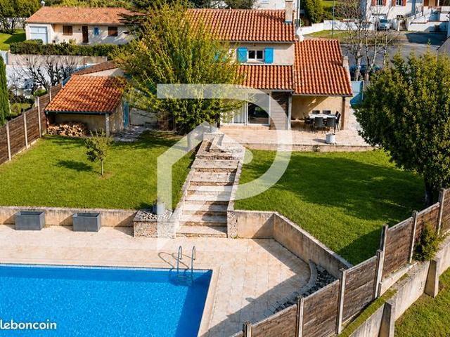 Maison 6 pièces 150 m²