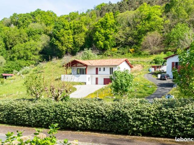 Maison 6 pièces 150 m²