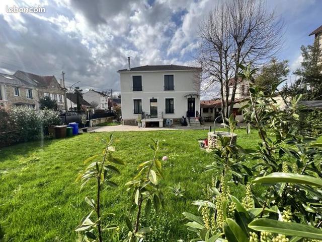 Maison 6 pièces 150 m²