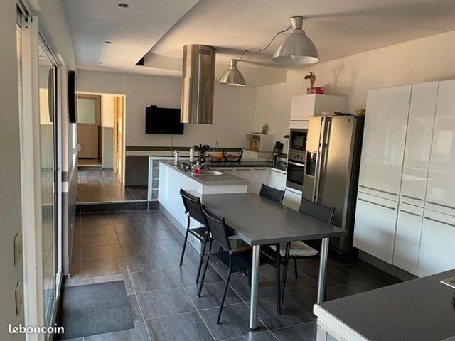 Maison 6 pièces 150 m²