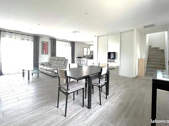 Maison 6 pièces 150 m²