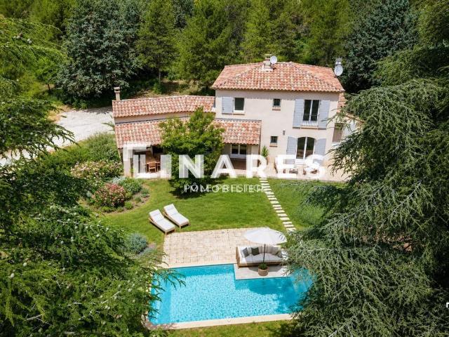 Maison 6 pièces 150 m²