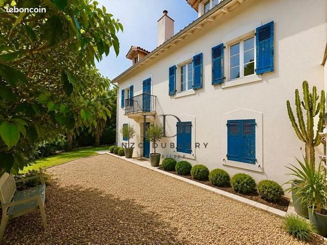 Maison 6 pièces 150 m²
