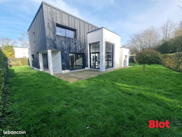 Maison 6 pièces 156 m²