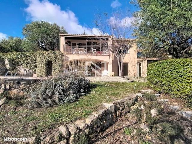 Maison 6 pièces 150 m²