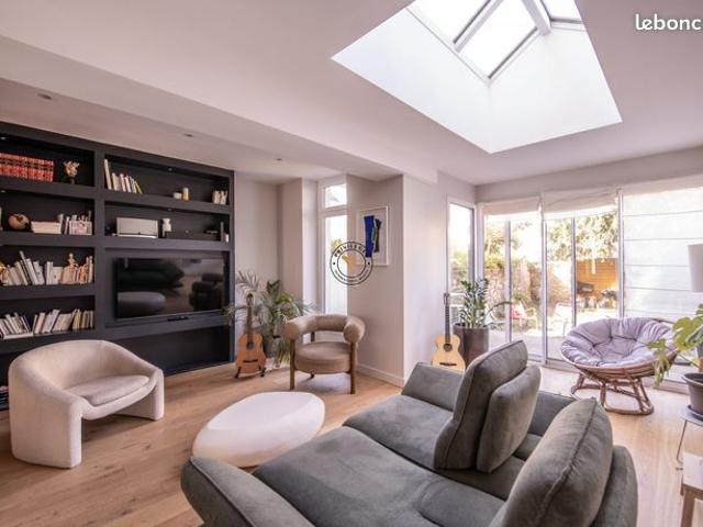 Maison 6 pièces 177 m²