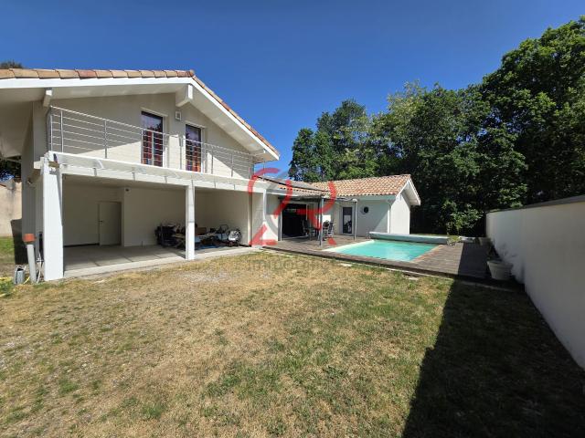 Maison 6 pièces 150 m²