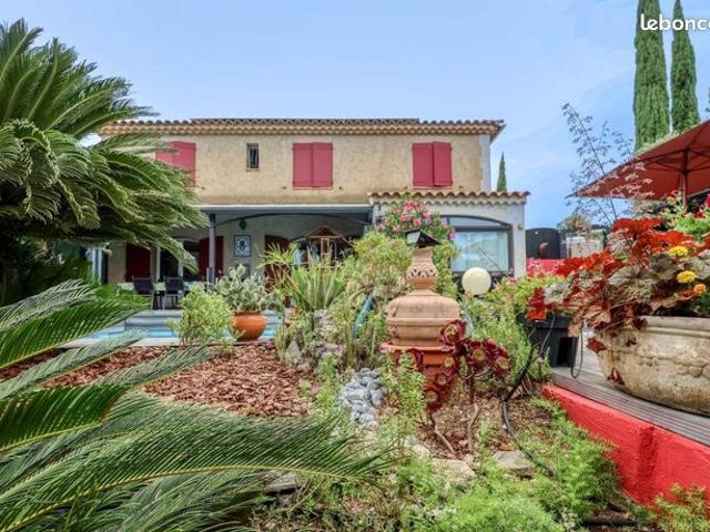 Maison 6 pièces 150 m²