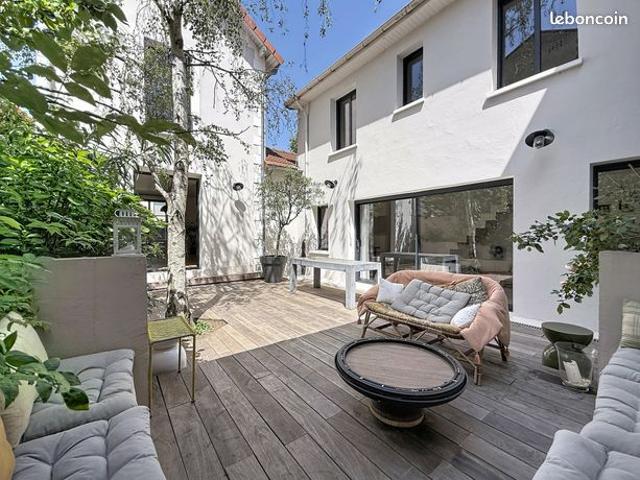 Maison 6 pièces 150 m²