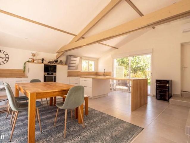 Maison 6 pièces 151 m²