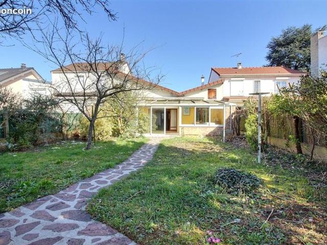 Maison 6 pièces 151 m²