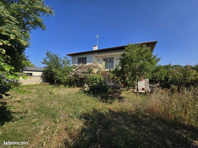 Maison 6 pièces 151 m²