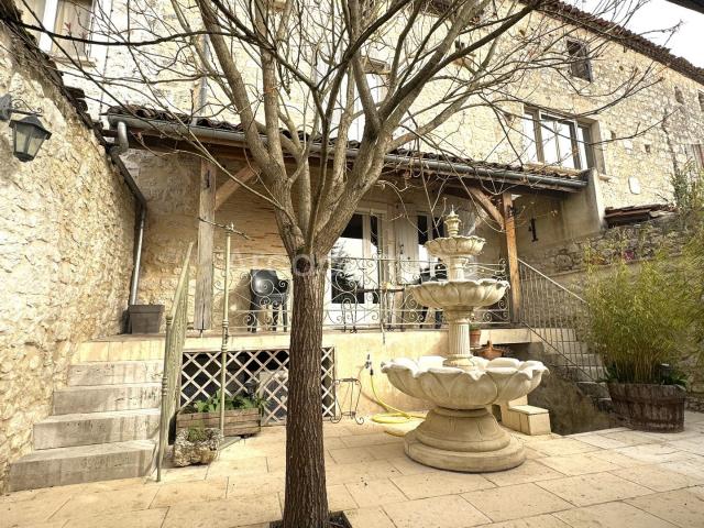Maison 6 pièces 151 m²