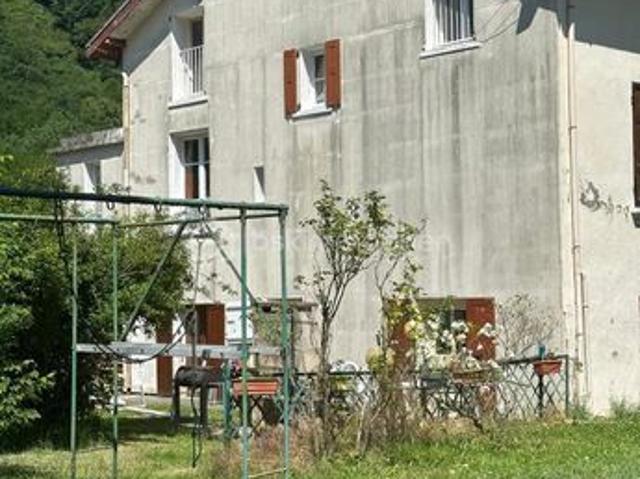 Maison 6 pièces 151 m²