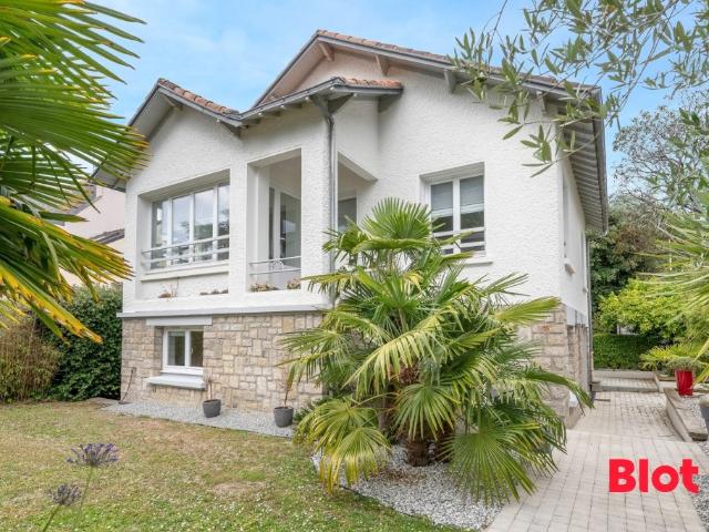 Maison 6 pièces 151 m²