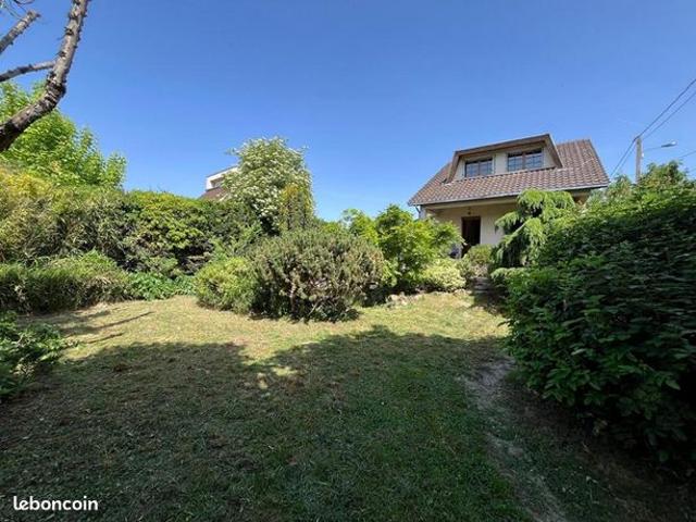 Maison 6 pièces 151 m²