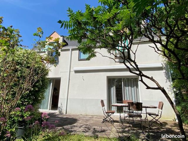 Maison 6 pièces 151 m²
