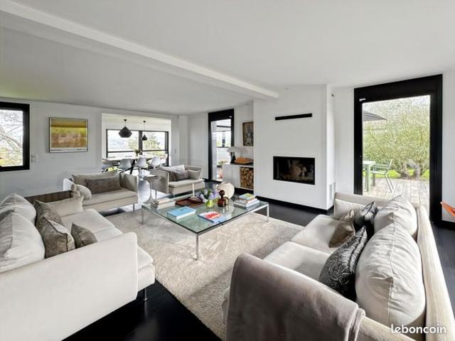 Maison 6 pièces 151 m²