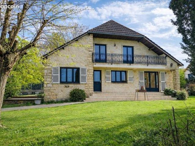 Maison 6 pièces 151 m²