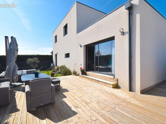 Maison 6 pièces 151 m²