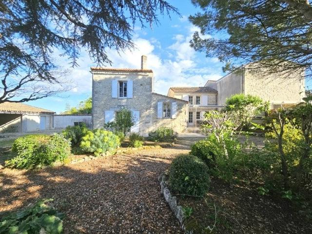 Maison 6 pièces 151 m²
