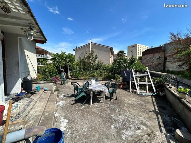 Maison 6 pièces 151 m²