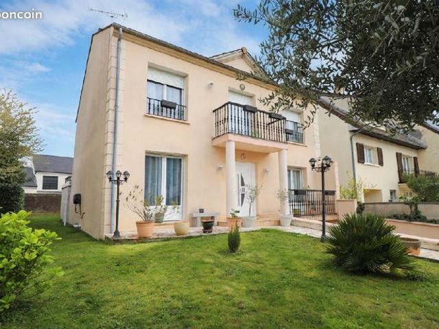 Maison 6 pièces 151 m²