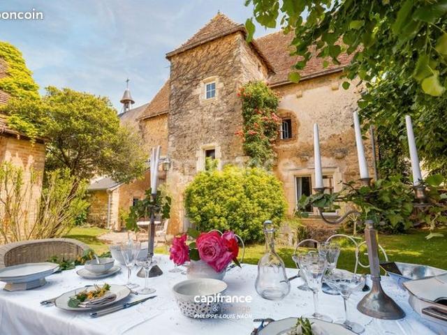 Maison 6 pièces 151 m²