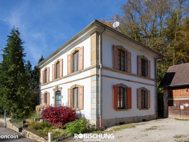 Maison 6 pièces 151 m²