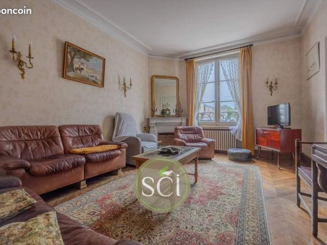 Maison 6 pièces 151 m²