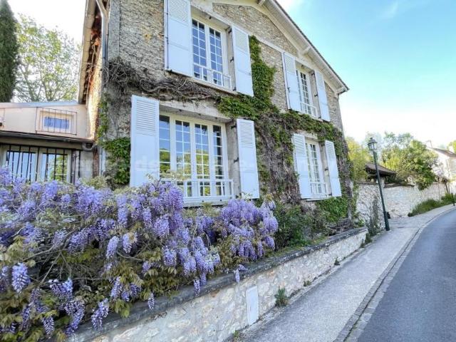 Maison 6 pièces 151 m²