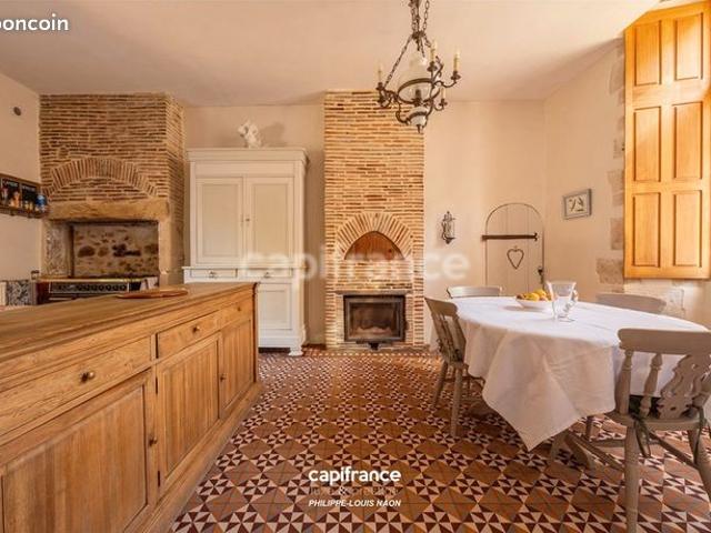 Maison 6 pièces 151 m²
