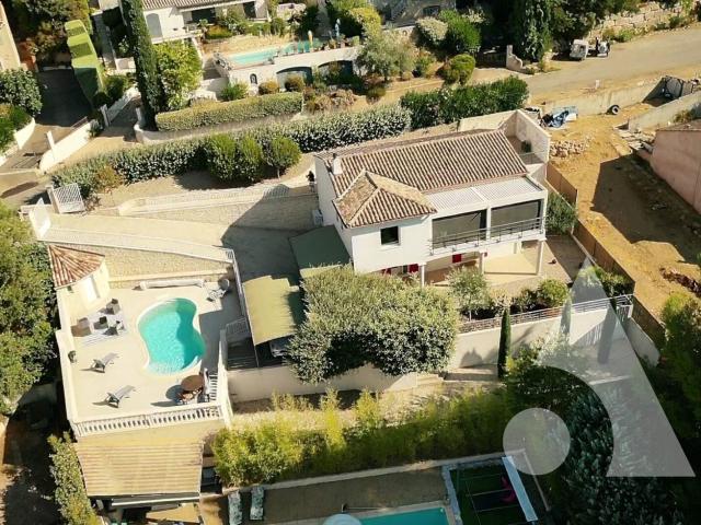 Maison 6 pièces 151 m²