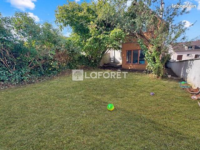 Maison 6 pièces 151 m²