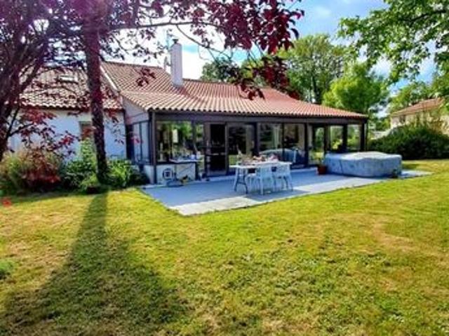 Maison 6 pièces 151 m²