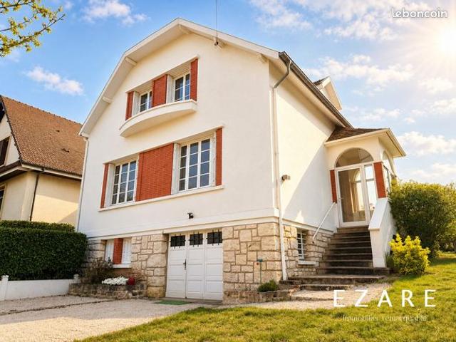 Maison 6 pièces 151 m²