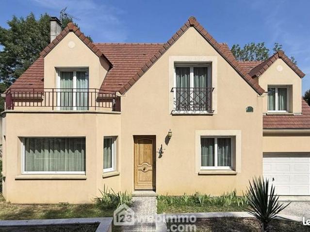 Maison 6 pièces 151 m²