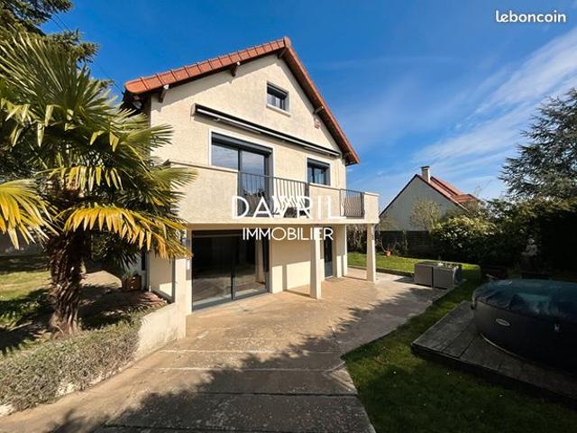Maison 6 pièces 151 m²